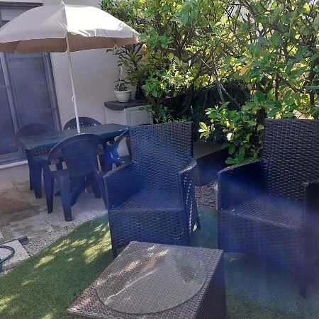 T2 Bord de mer avec jardin Saint Aygulf Exteriör bild
