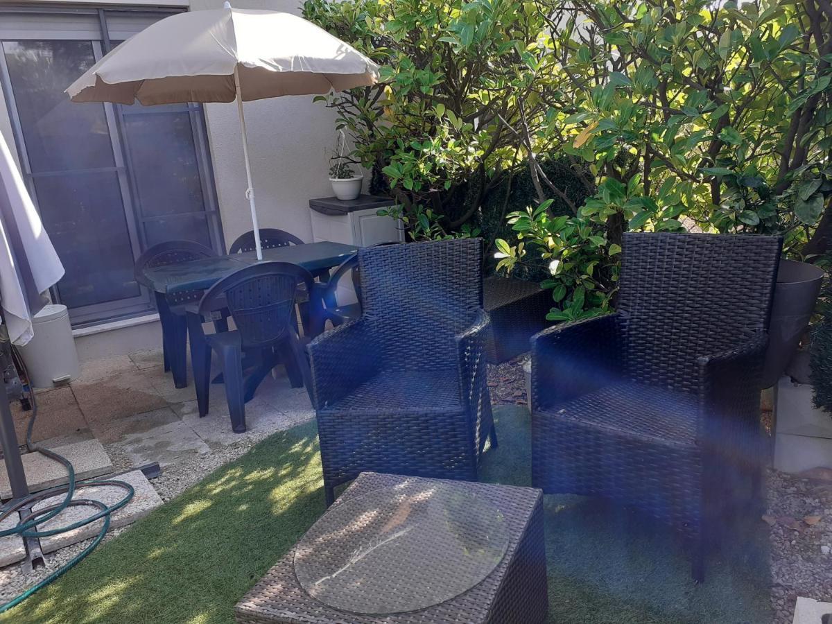 T2 Bord de mer avec jardin Saint Aygulf Exteriör bild